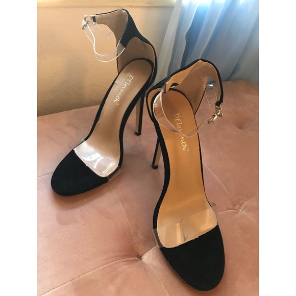 Barcelona Heels - Picture 3 of 6